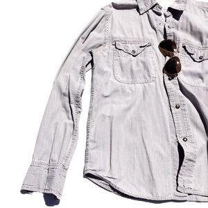 GAP cotton long sleeve men shirt. Size small.